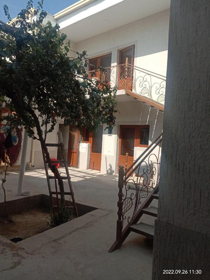 In Center Of Bukhara Family Guest House Mirg'Iyos المظهر الخارجي الصورة